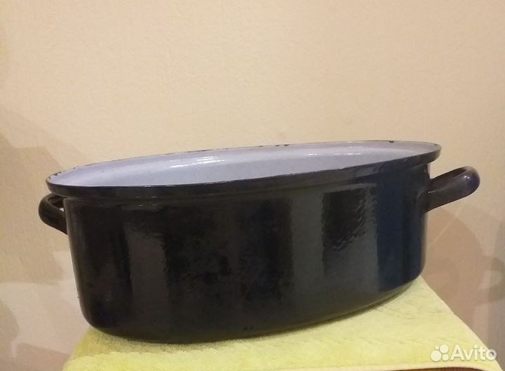 Кастрюля чугунная эмалированная 8.5 л