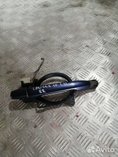 Ручка двери наружная задняя правая Mitsubishi