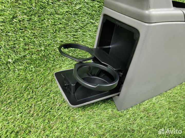 Подлокотник МКПП Subaru Forester SG SG5 SG9 S11