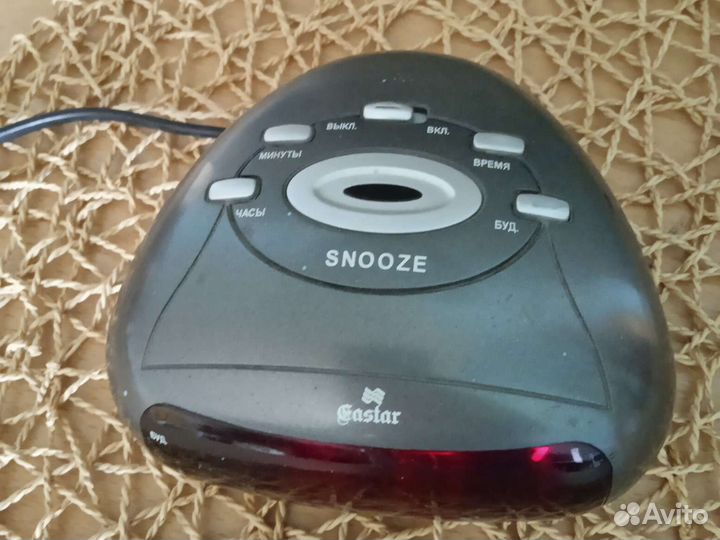 Настольные часы- будильник