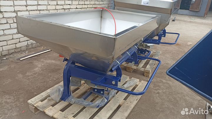 Разбрасыватель удобрений СКАУТ 2FX-600, 2023