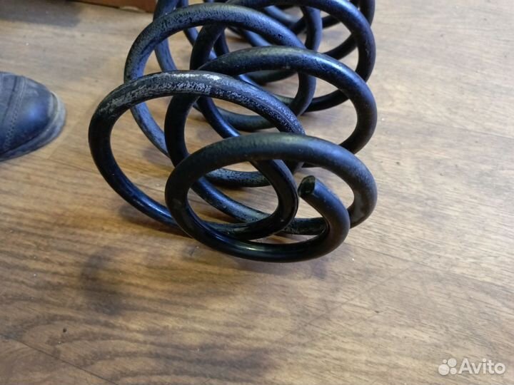 Пружины задние на Kia rio 3, solaris