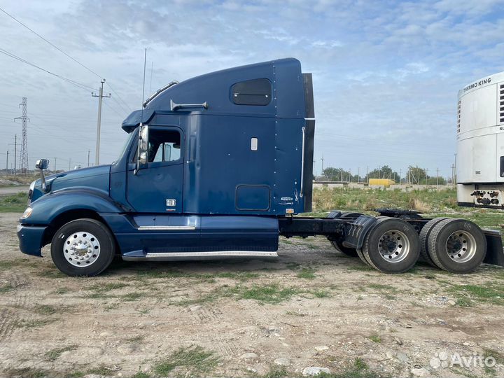 Freightliner Columbia, 2004