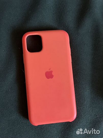 Чехол на iPhone 11