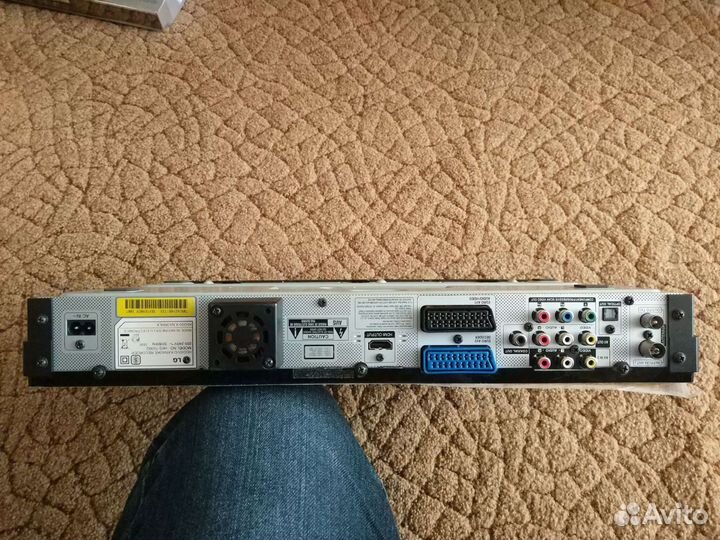 Двд видео магнитофон + караоке LG