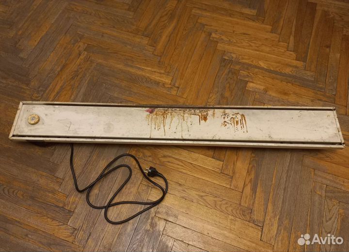 Конвектор настенный 800W Швеция