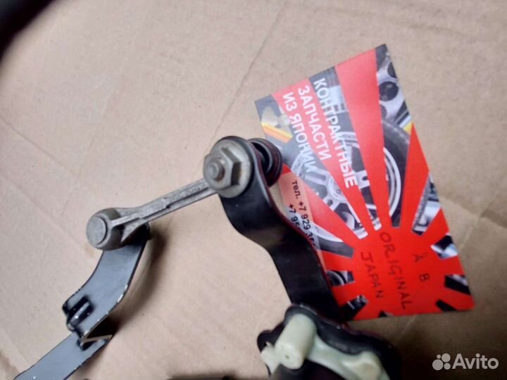 Датчик положения кузова Toyota Camry 70