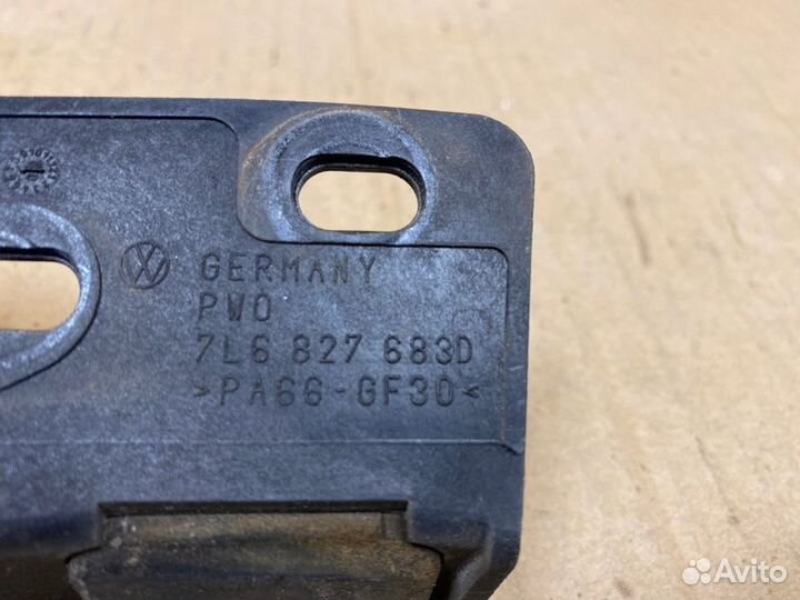 Накладка (кузов) задняя левая Volkswagen Touareg