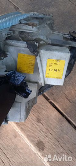 Фара на Mercedes w220