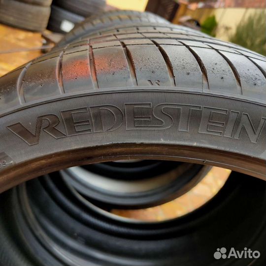 Vredestein Ultrac Vorti 245/35 R19 93Y