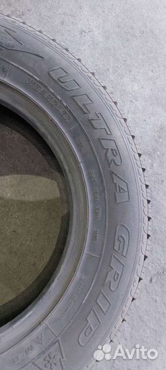 Goodyear UltraGrip 235/70 R17
