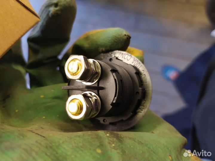 Выключатель массы 12/24В 100А