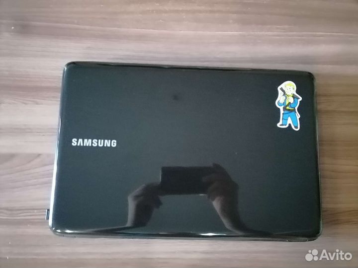 Ноутбук samsung r540