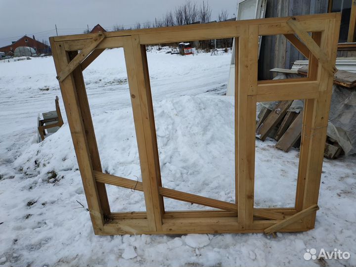 Деревянный оконный блок