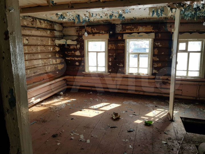 Дом 20 м² на участке 43 сот.