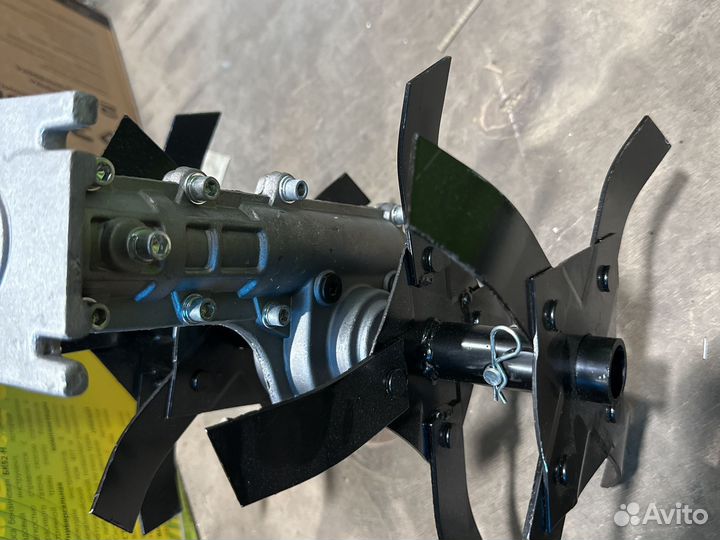 Насадка на триммер (косилку) культиватор