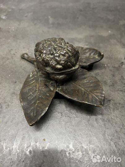 Пресс- папье Грецкий орех франция