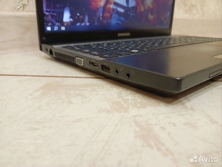 Мощный Samsung Core i7 2670qm 12гб GT520mx