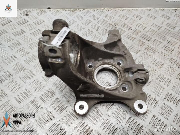 Кулак (корпус ступицы) передний правый BMW 6876646