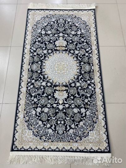 Иранские ковровые дорожки