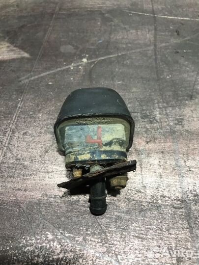 Форсунка омывателя фар передняя Mitsubishi Space