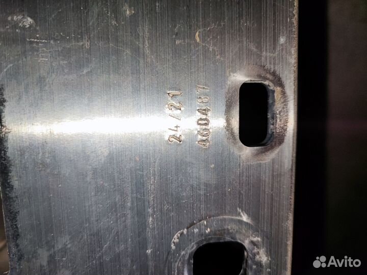 Усилитель заднего бампера VW touareg 3 760807305