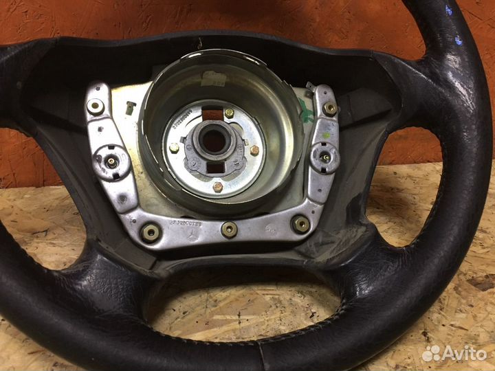 Руль Mercedes w163 винил ML