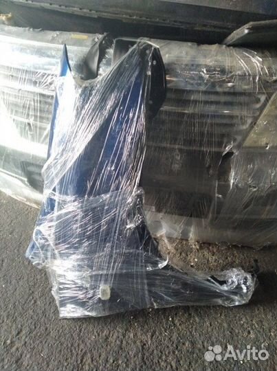 Крыло переднее правое Toyota Ipsum ACM21W 2azfe