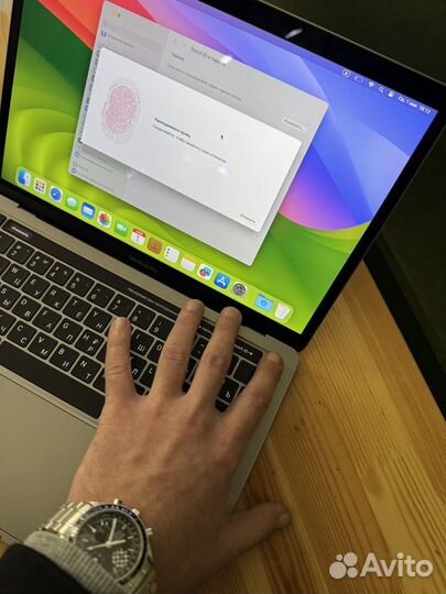 Максимальный, последний MacBook Pro 13 Core i7