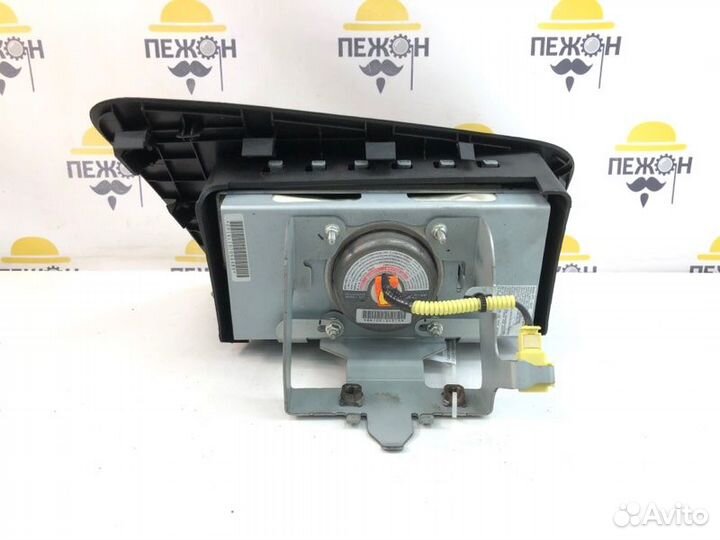 Подушка безопасности в торпедо Nissan Juke F15 1.6