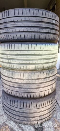 Pirelli P Zero 275/40 R21 и 315/35 R21 111Y