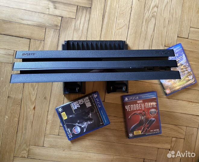 Sony Playstation 4 Pro 1 Tb