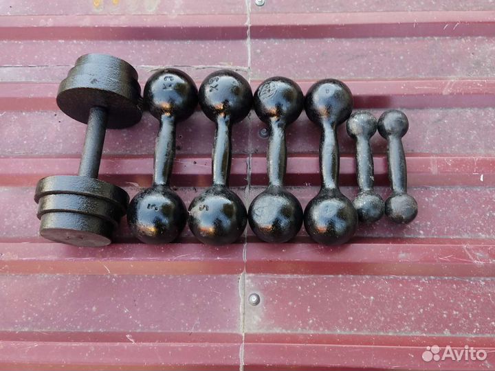 Гантели разные