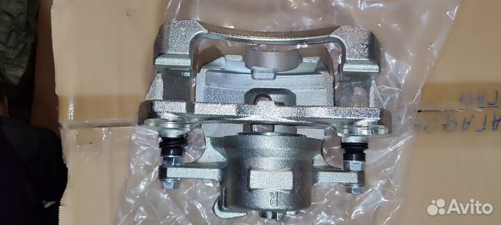 Суппорт передний правый Allion/Premio/ Axio