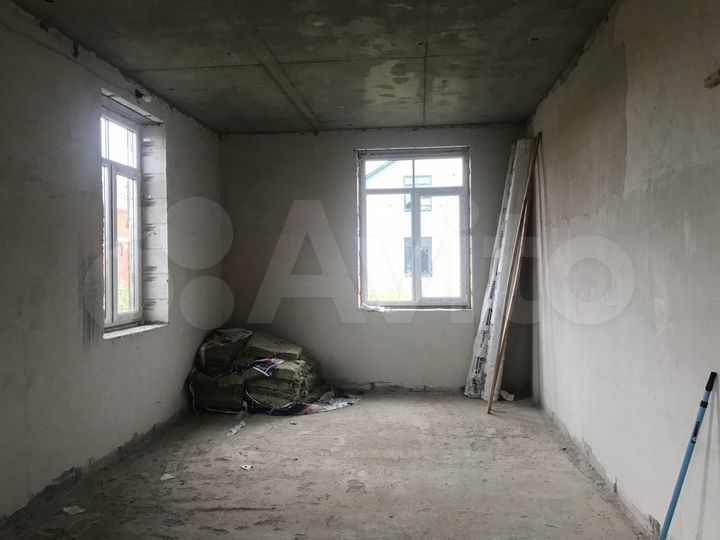 Дом 159 м² на участке 7 сот.