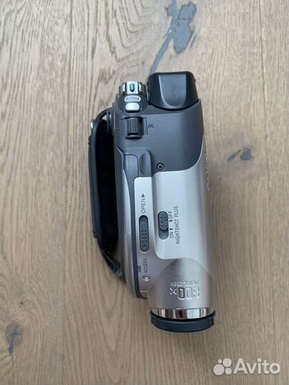 Видеокамера sony DCR-DVD 105Е