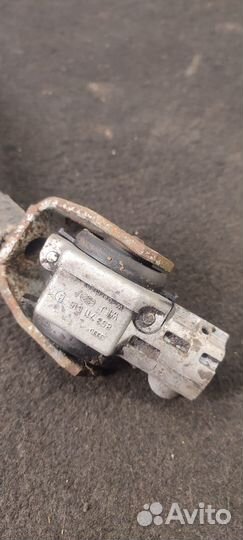 Кулиса Audi 100 C4