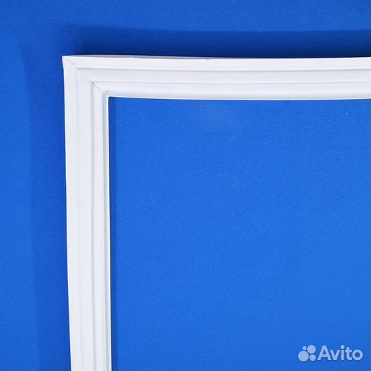 Уплотнитель двери для холодильника Ariston