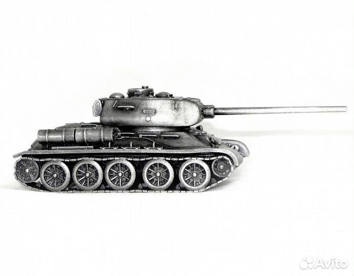 Модель танка Т34-85 в масштабе 1/72 WoT