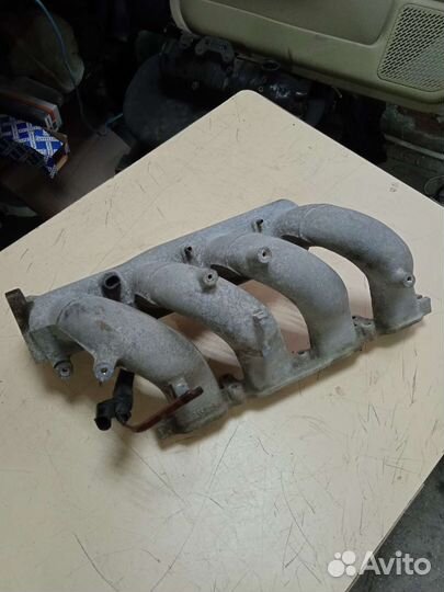 Впускной коллектор Pontiac Grand AM Понтиак L40