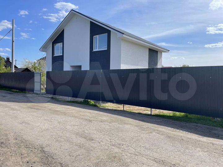 Дом 151 м² на участке 5 сот.