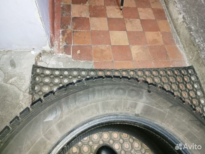 Hankook Winter I'Pike RS W419 215/65 R16 98T