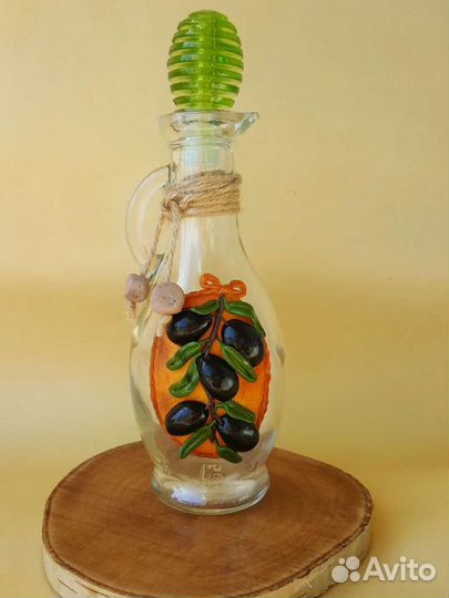 Нужный подарок) Стеклянная бутылочка под масло
