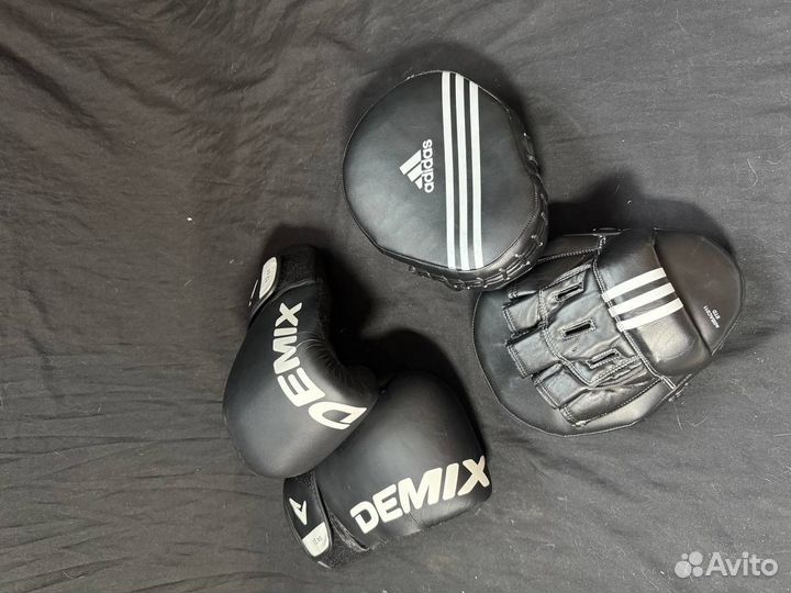 Боксерские перчатки и лапы