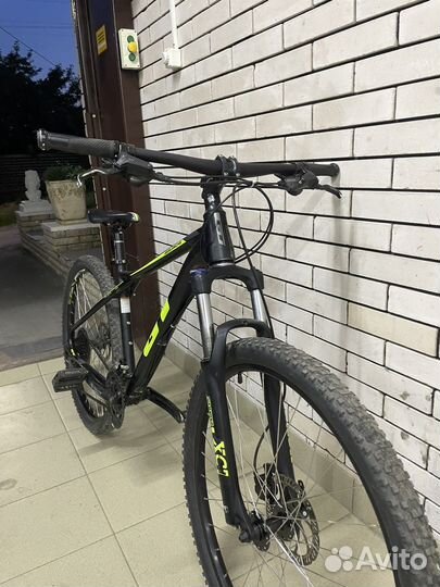 Велосипед Gt avalanche sport 27.5