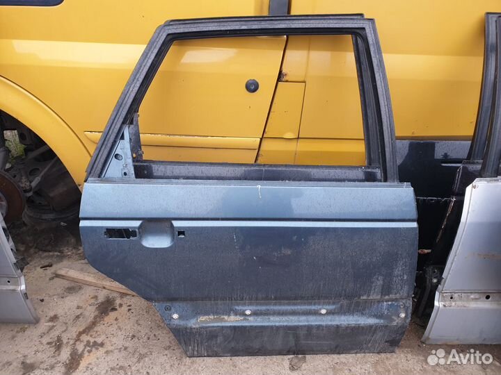 Дверь задняя правая vw passat b3 пассат б3 в3 3