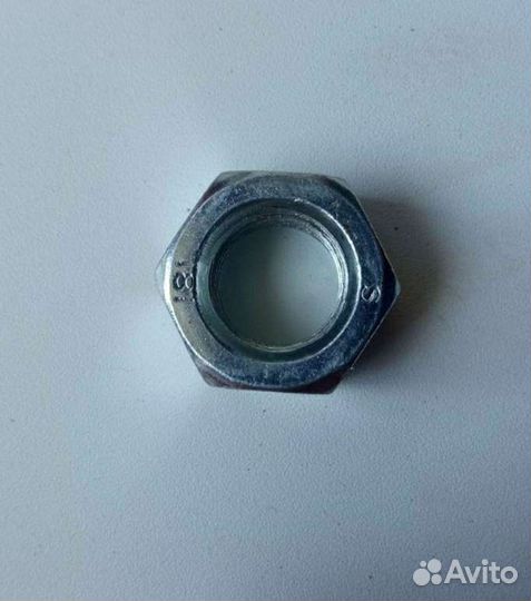 Крепления для авто гайка М16 10 кг