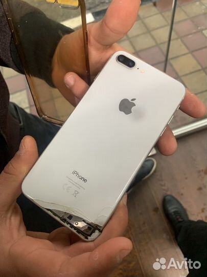 iPhone 8 Plus, 64 ГБ