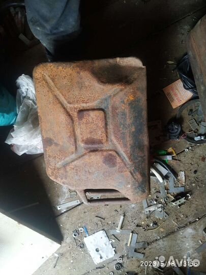 Канистра металлическая 20 л немецкая