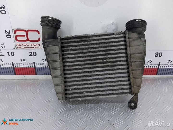 Интеркулер Volkswagen Phaeton 2008 3D0145788